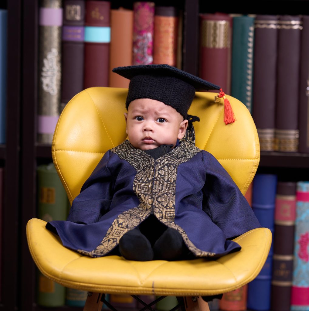 baby graduation robe free. jubah baby mini me