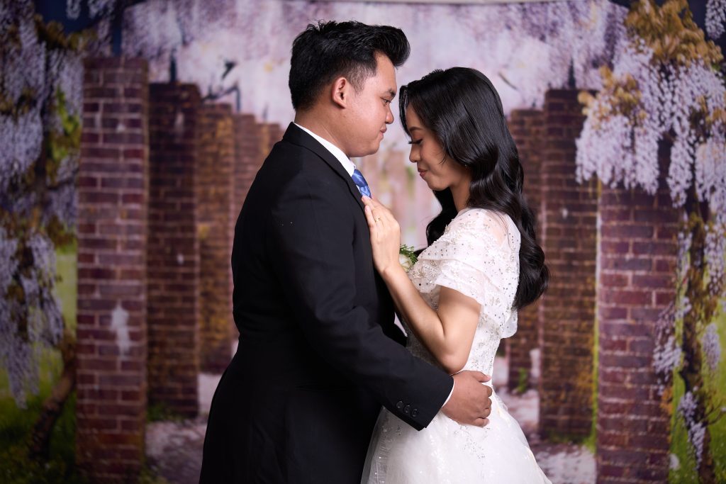 Stunning Wedding Photos in Studio - Capture Your Special Day Beautifully 10